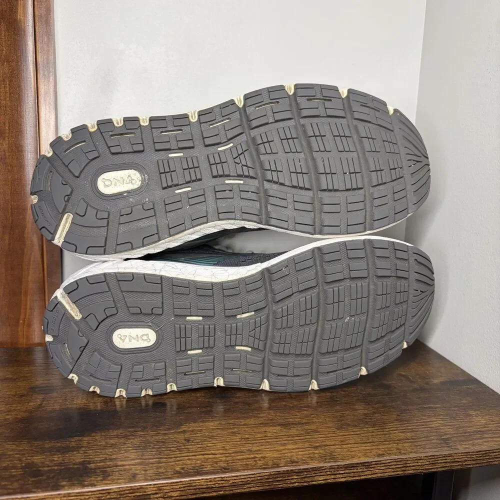 Size 9 Womens - Brooks Addiction 14 Wide Running Shoes Gray/Teal